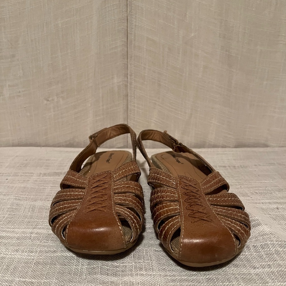 BareTraps  Tan Leather Sandals